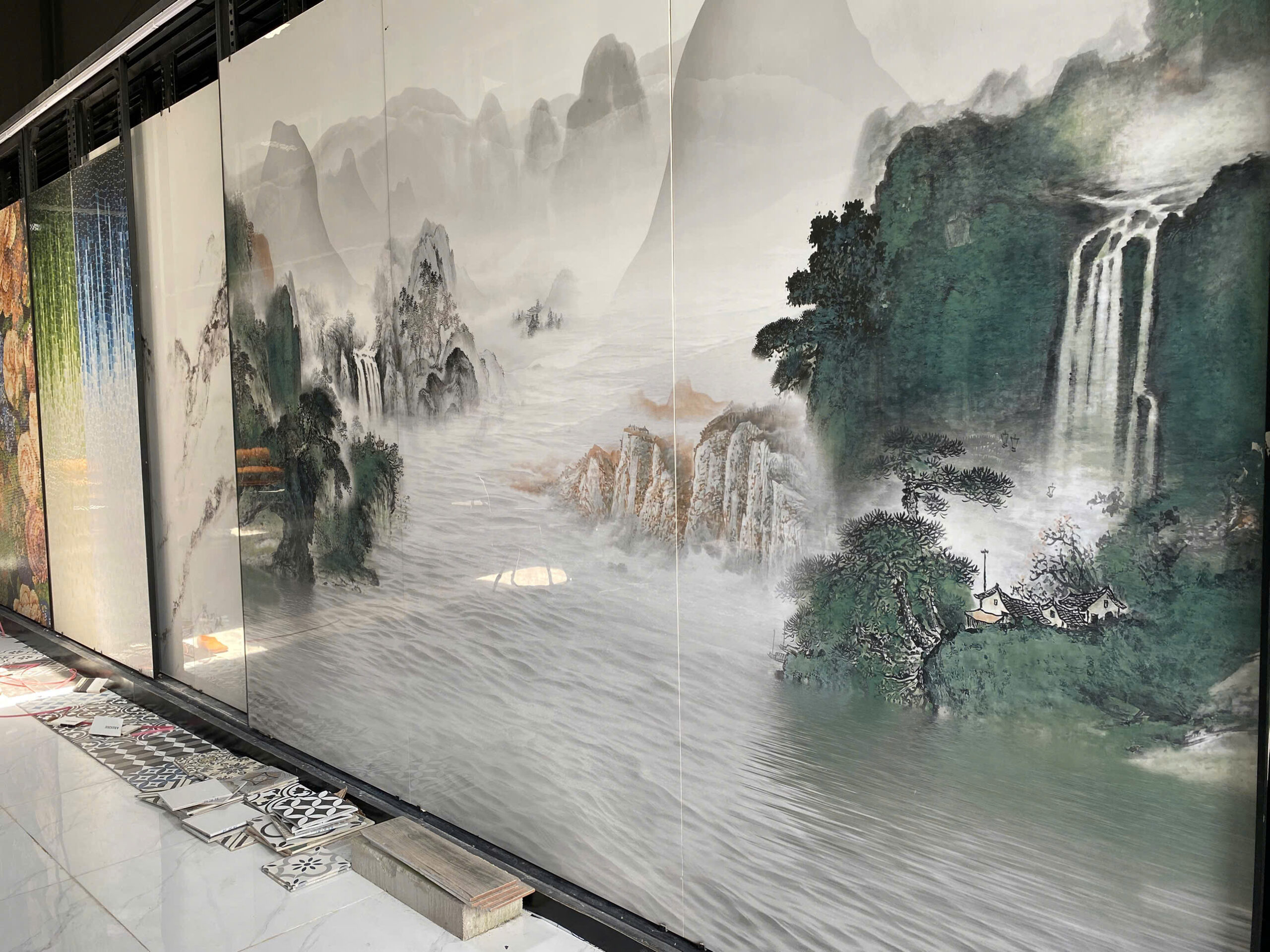 Xu hướng sử dụng gạch trang trí, gạch vân gỗ, gạch vân đá trong các công trình tại Thanh Trì đang ngày càng phổ biến.